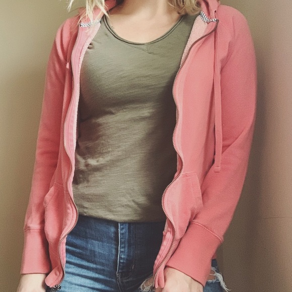 GAP Tops - 🌟4 for $20 GAP pink zip up hooded sweatshirt